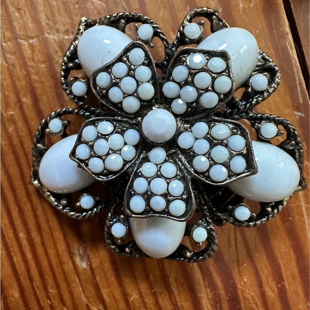 Stretchy Flower Ring